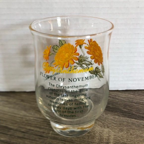 Vtg Dominion Glass November Flower of the Month Glass - Picture 7 of 9